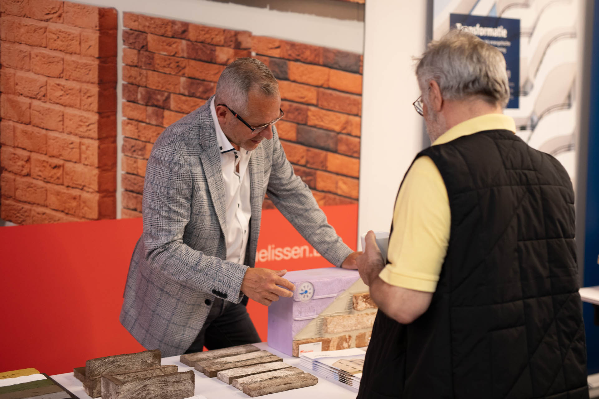 Gevelarchitectuur ontleed: innovatie, esthetiek en techniek in de bouwschil